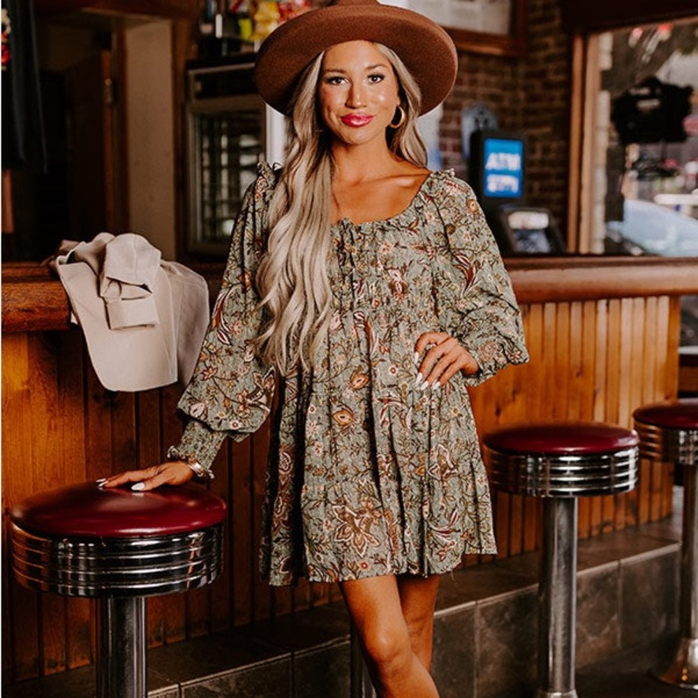 Boho floral mini dress size medium